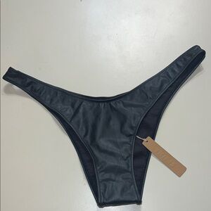 SKIMS BLACK Bikini Bottom SIZE M